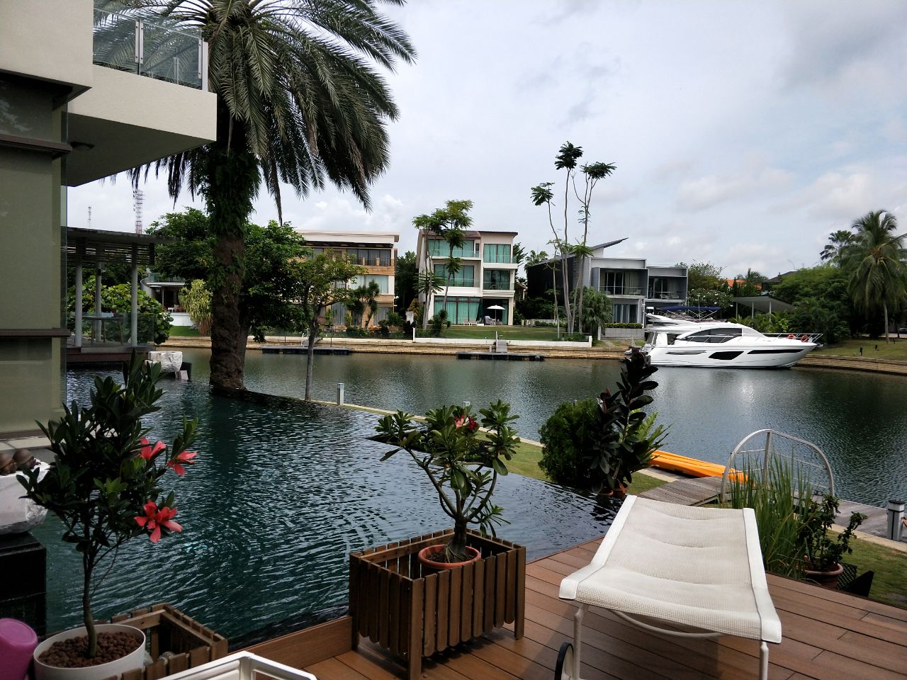 sentosa bungalow